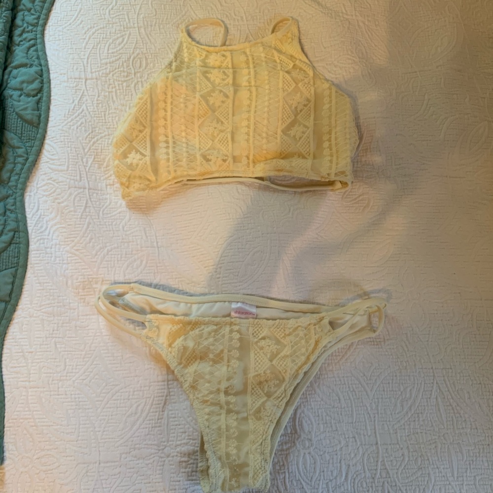 Bathing suit